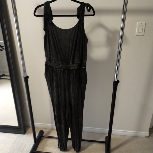 SOLD Torrid Black Mineral Wash Super Soft Jersey Knit Tie Strap Jumpsuit Sz 2 - Picture 6 of 16